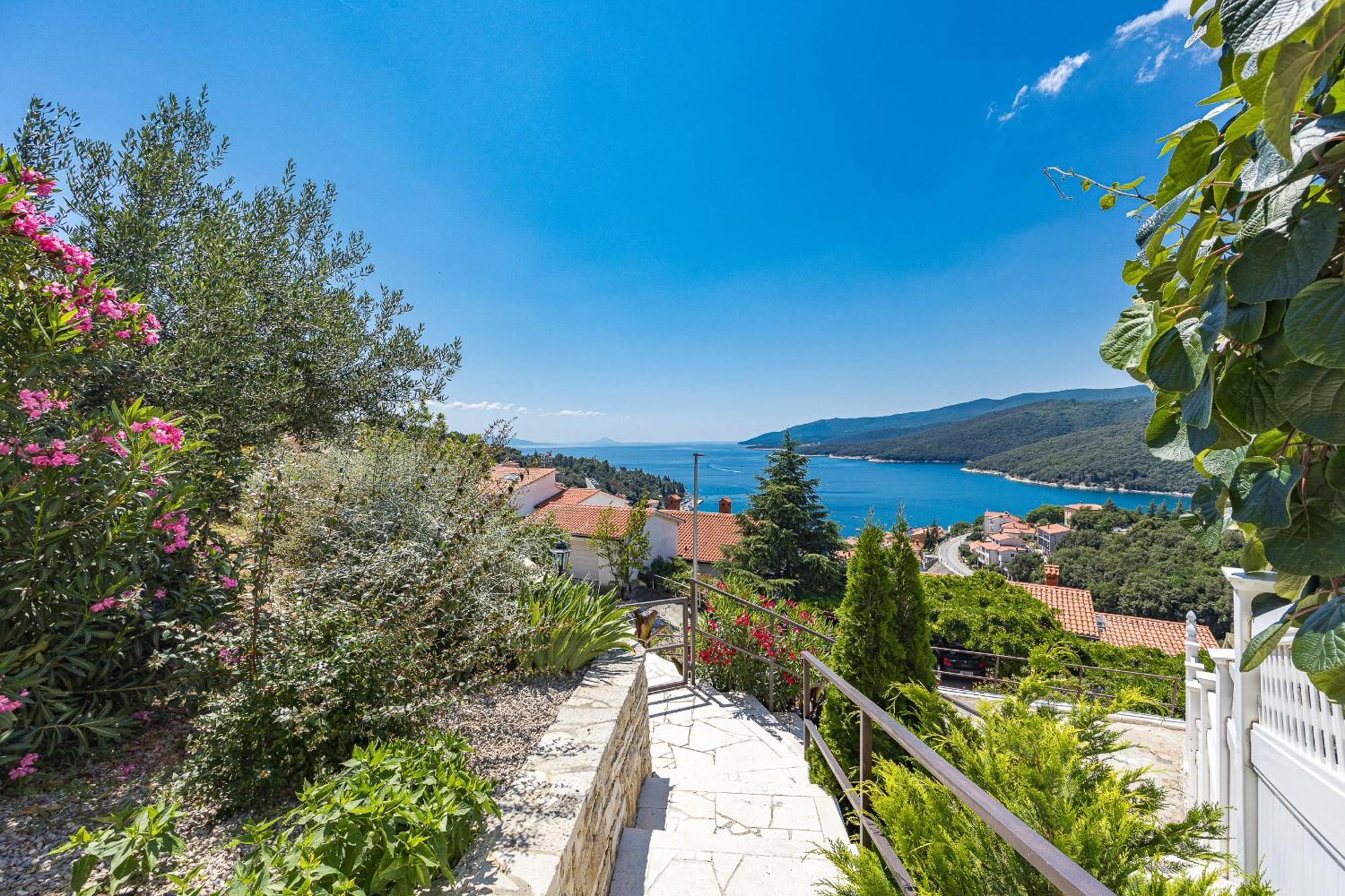 Ladym Apartment Rabac Bagian luar foto