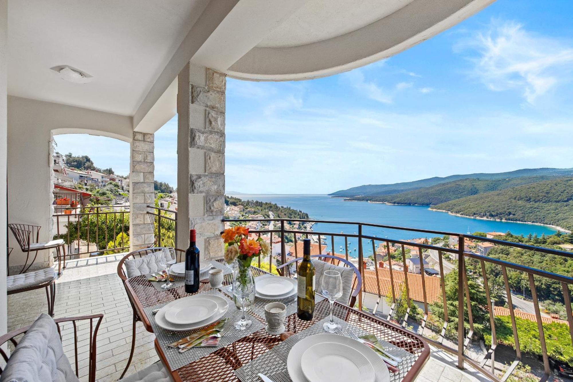 Ladym Apartment Rabac Bagian luar foto