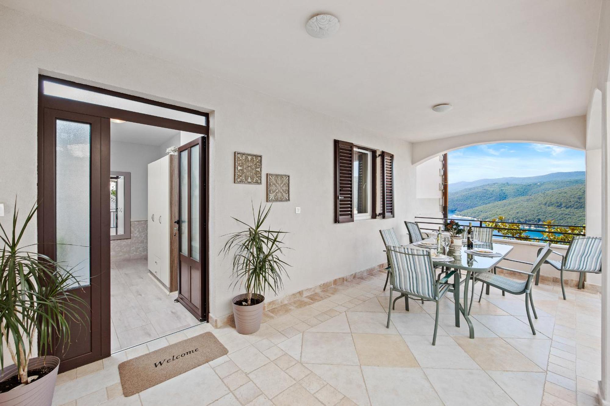 Ladym Apartment Rabac Bagian luar foto