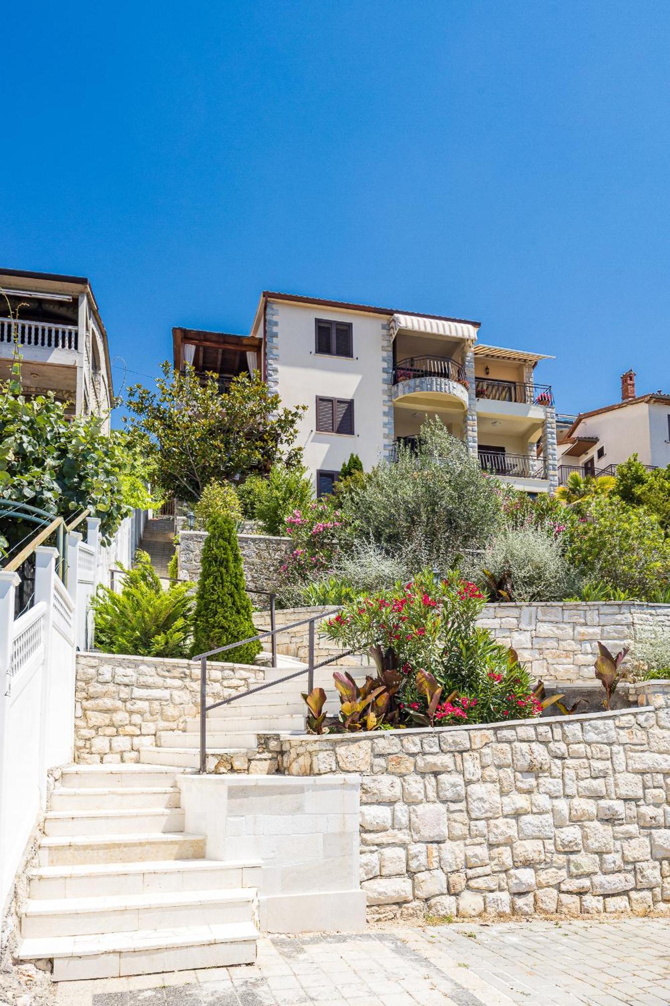 Ladym Apartment Rabac Bagian luar foto