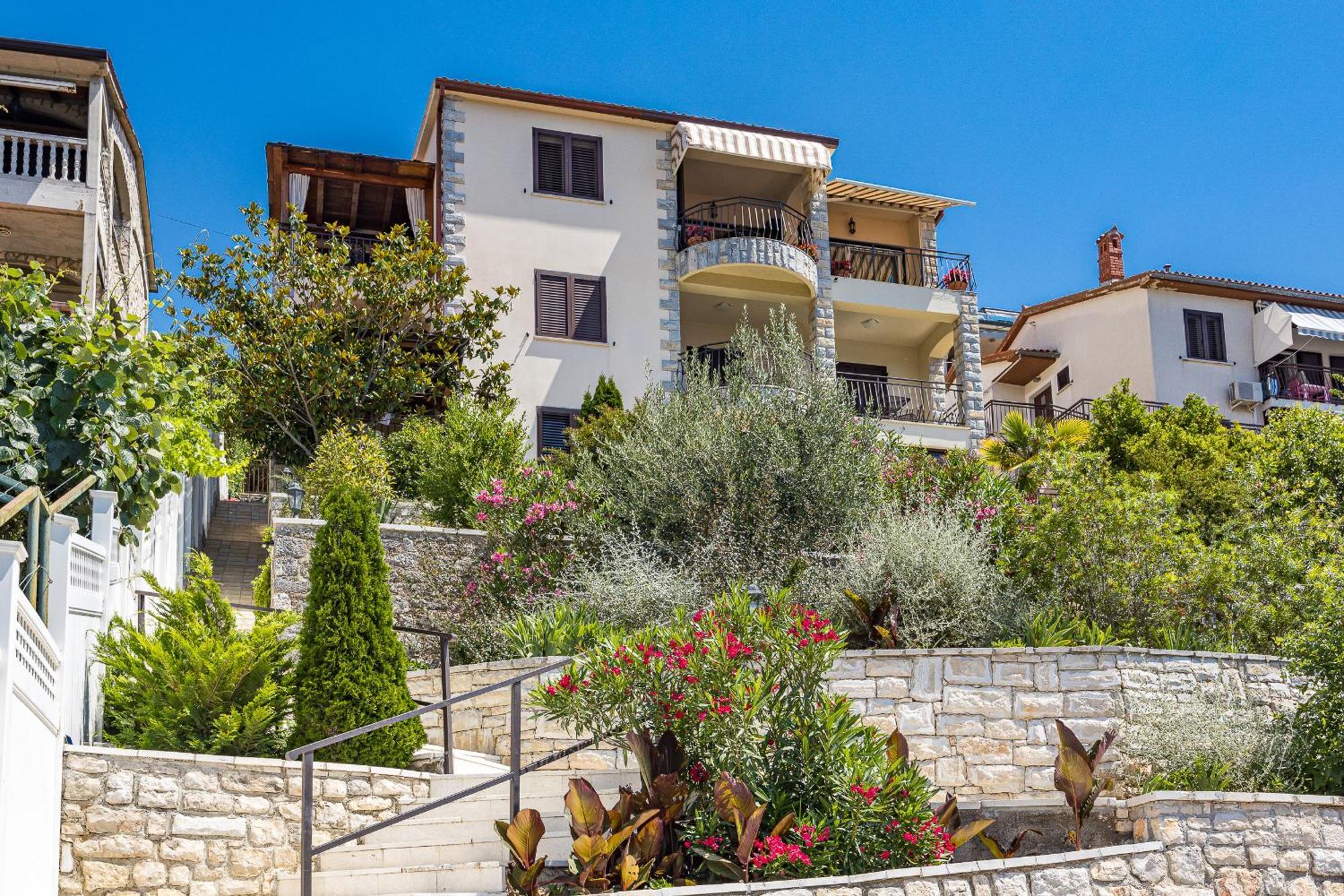 Ladym Apartment Rabac Bagian luar foto